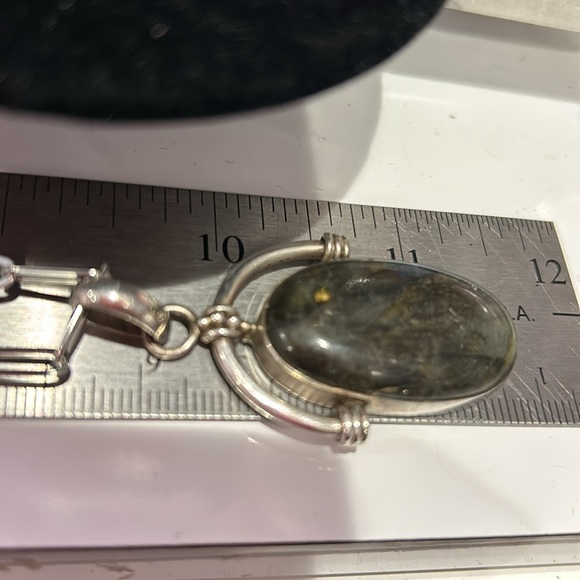 Oval Labradorite Pendant with Open Links &  Beaded Toggle Necklace-Boutique - Picture 11 of 11
